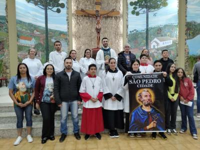 Abertura das Novenas reúne centenas de fiéis em Laranjeiras do Sul Celebração marca o início da preparação para a Festa em honra a Nossa Senhora Aparecida